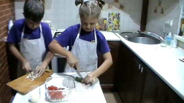 Салат кальмары с сыром и яйцом смотреть онлайн