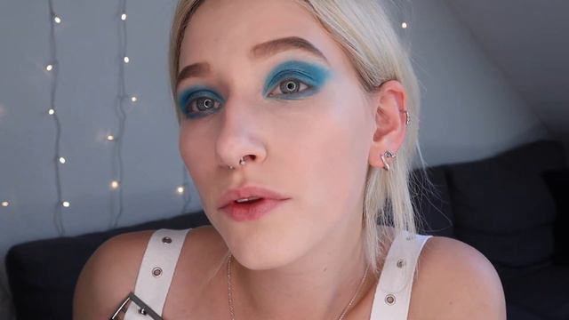 ocean blue glittery makeup look смотреть онлайн