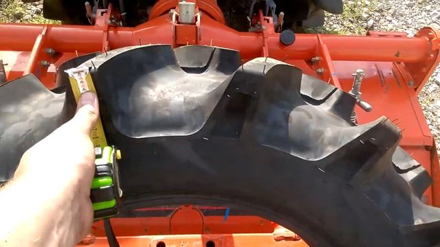 Шина на минитрактор 9.5 -24 Tiron (Южная Корея) смотреть онлайн