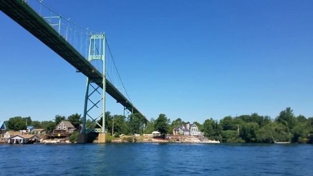 1000 Островов, Замок Болдта. КАНАДА. Тур по реке. смотреть онлайн