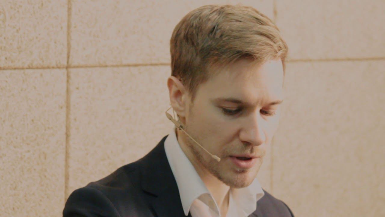 02 Настройка точек разделения клавиатуры для стиля STYLE и партии левой руки LEFT смотреть онлайн