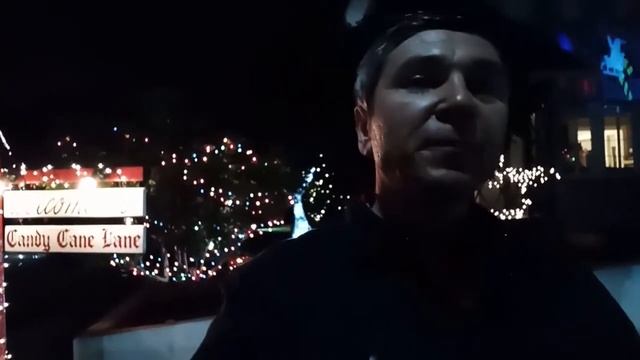 РОЖДЕСТВО в Америке | УКРАШАЕМ ДОМ к Новому Году смотреть онлайн