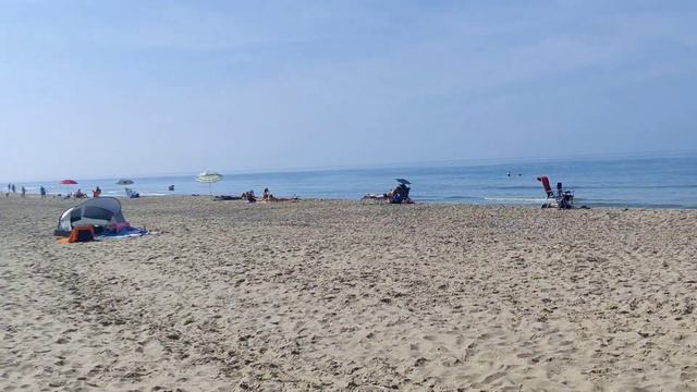 Calm beach in the northeast of the Netherlands/ Тихий пляж на северо-востоке Нидерландов смотреть онлайн