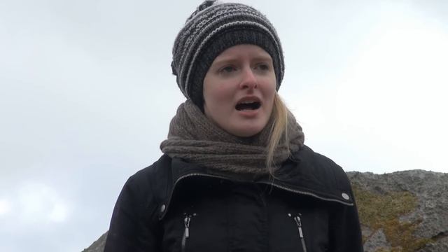 Fólkafundur uppi á Køtlum смотреть онлайн