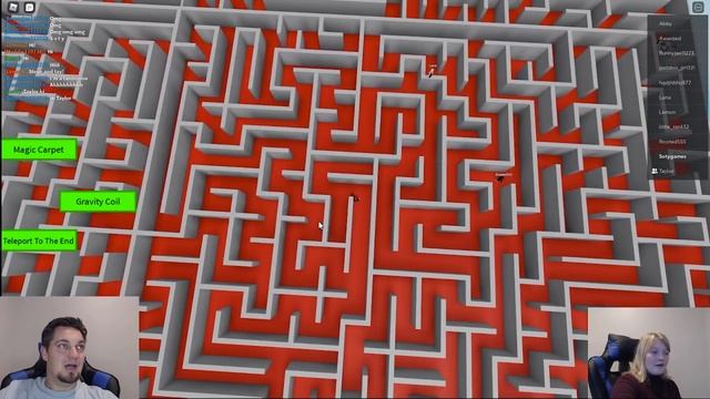 She's LOST in the MAZE! Can't ESCAPE the Maze in ROBLOX смотреть онлайн