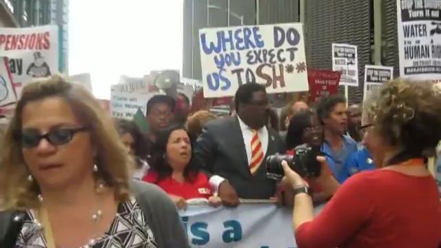 NN14 Detroit - “Turn on the Water! Tax Wall Street!" March - Snippet 2 of 5 смотреть онлайн