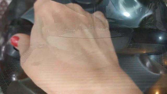 Шарлотка с грушами в мультиварке смотреть онлайн