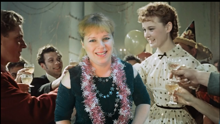 Наша Дарья - Поздравление с Новым 2021 годом (Пять минут) смотреть онлайн