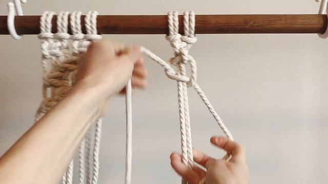 HOW TO: 7 MUST KNOW Macrame Knots | SLOW STEP BY STEP TUTORIAL смотреть онлайн