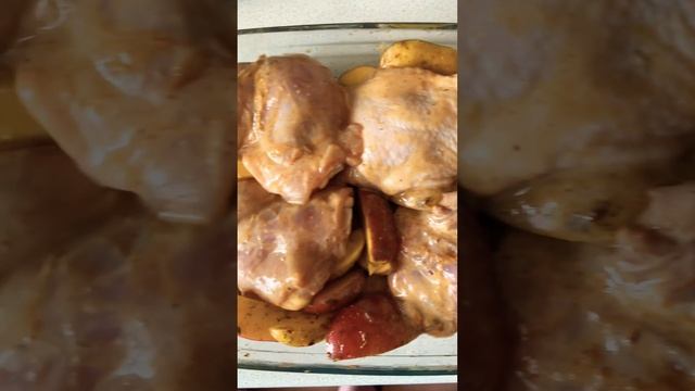Смачная курочка с бульбачкой #беларусь #еда #кулинария #рецепты #рецептынакаждыйдень #мясо #курица смотреть онлайн