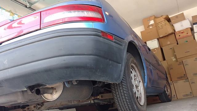 Mazda 323 Wimpy Rev Before Heading to Junkyard смотреть онлайн