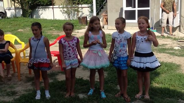 Куадже Юлия Девчонки Небуга зажигают!!!"Эти роли не для нас" Ну чем не звёзды!!! смотреть онлайн