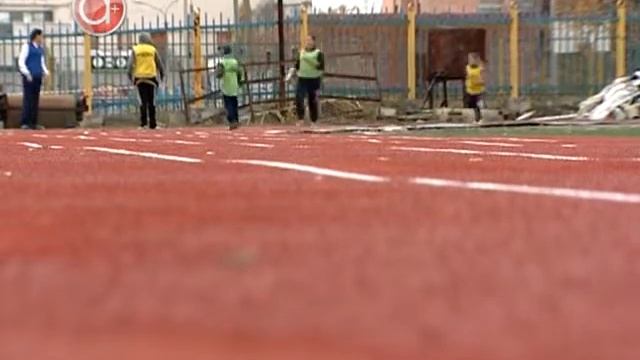 В погоне за Болтом: в Апатитах открыли новые беговые дорожки смотреть онлайн