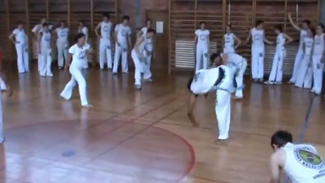 Nação Capoeira Slovenija - Batizado in Troca de corda, 24.6.2012 trening смотреть онлайн