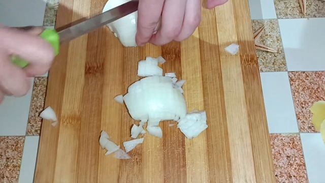 Тушеная капуста с мясом и грибами #тушенаякапуста #блюдаизкапусты #готовимдома смотреть онлайн
