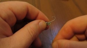 Самый простой способ привязать мормышку без ушка.