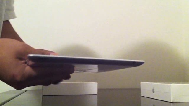  IPad 2 White Unboxing (Official)