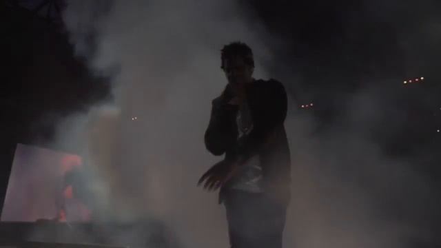 On The Run II Tour: Studio Version смотреть онлайн