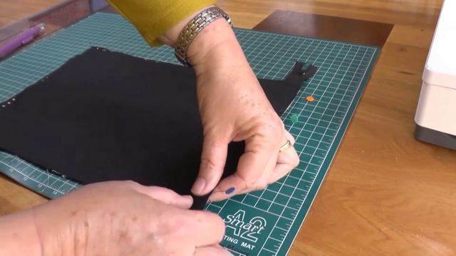 Pfaff Ambition 630 - Triangle Pouch смотреть онлайн