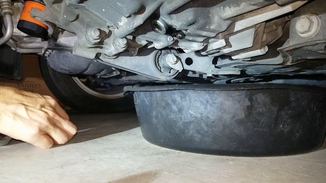 How To Change Automatic Transmission Fluid On 2nd Gen Genuine Toyota Prius ATF WS смотреть онлайн