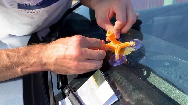 Как убрать сколы на лобовом стекле. Средство из Китая. смотреть онлайн