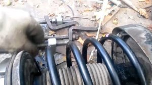 Citroen berlingo установка проставок, увеличение клиренса. Видео 2