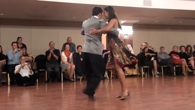 Sebastian Achaval y Roxana Suarez "Junto a tu corazon" смотреть онлайн