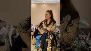 Девушка танцует лучше всех ?? гости стоя хлопали ??