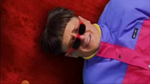 Oliver tree-Life Goes on но только назад