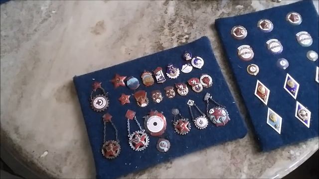 Коллекция с блошиного рынка, моя коллекция значков, и фарфор жены. смотреть онлайн