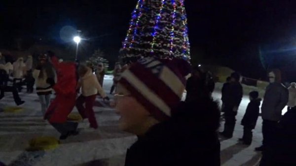 Новогодние игры _ Новый год на улице _ Дед Мороз