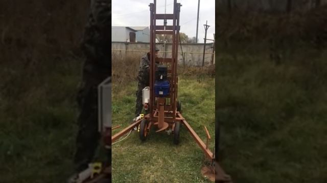 Завинчивание винтовой сваи смотреть онлайн