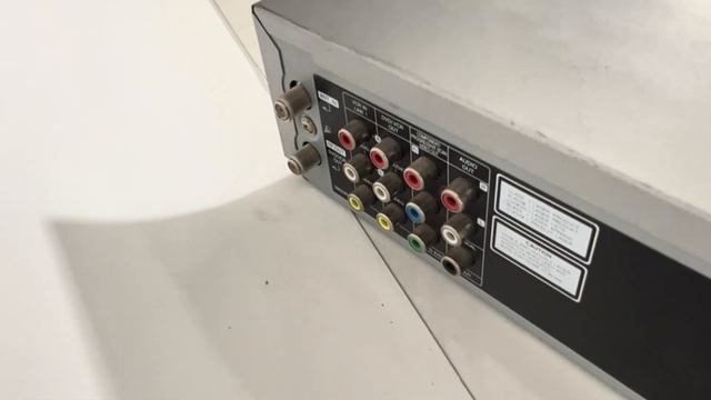 Toshiba SD-V592SU DVD/VCR Combo HiFi VHS Player Recorder смотреть онлайн
