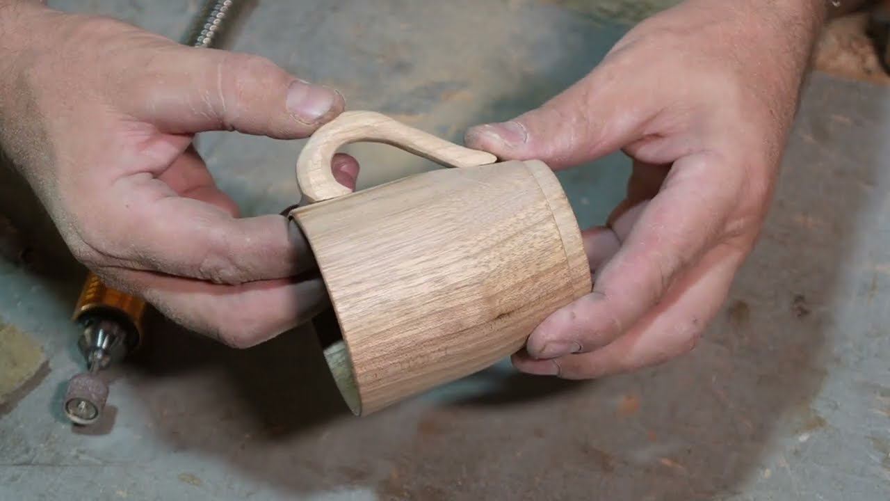 Изготовление чайной чашки в дополнение к блюдцу. Материал маньчжурский орех смотреть онлайн