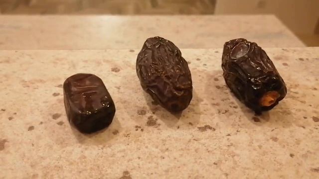 Какие сорта финика бывают. Отличие финика Джамбо от Мазефати.