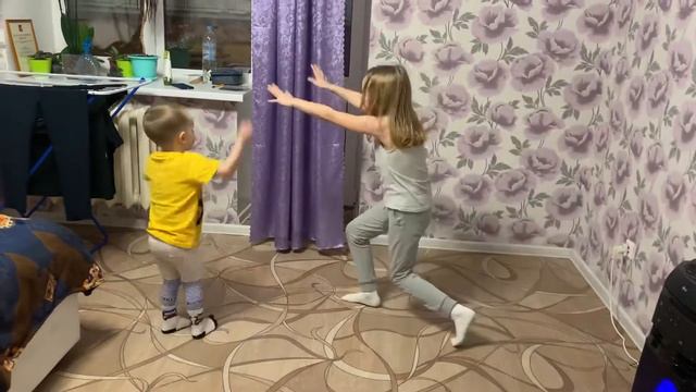 UNO )) Макс зажигает с Катей смотреть онлайн