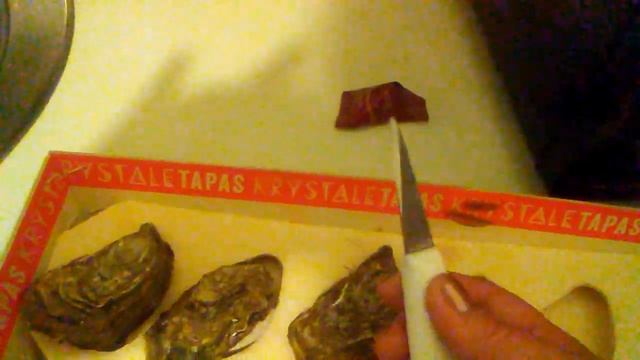 Как чистить устрицы. смотреть онлайн