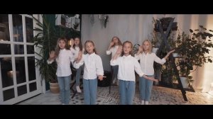 Жестовая песня "Мама"