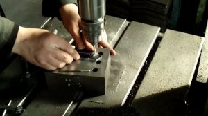 Фрезеровка на сверлильном станке.