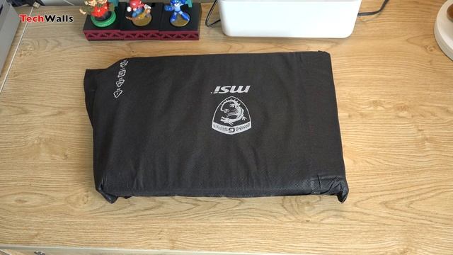 MSI GT73VR TITAN Pro Gaming Laptop Unboxing смотреть онлайн