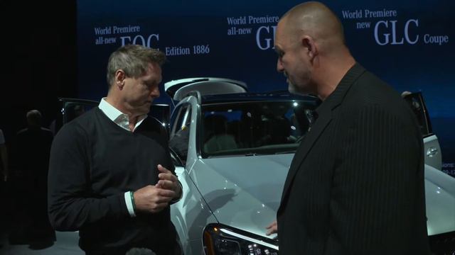 All New 2020 MERCEDES-BENZ GLS World Premiere & 2019 NYIAS Highlights смотреть онлайн