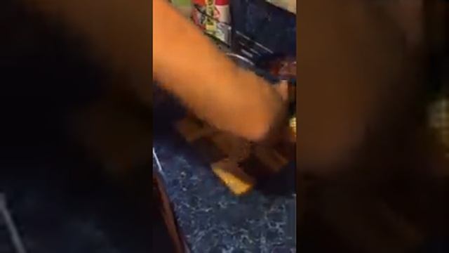 Как мелко порезать лук. Если ты не повар. смотреть онлайн