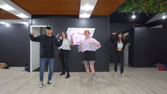 [슬리피] SLEEPY - DANCE (Feat. MELOH) | Sally смотреть онлайн