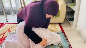 Тарзи дурусти намоз хондан дар мазхаби Ҳанафӣ. Фарқи намози занҳо ва мардҳо...