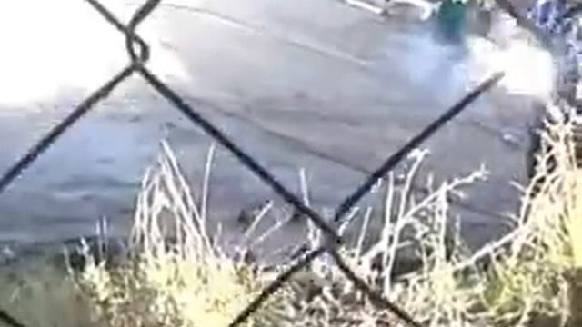 Чтобы не отключили воду завари люк!!!!!!!!!! смотреть онлайн