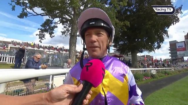 Frankie Dettori guides Kinross to a smooth victory in the City Of York Stakes! смотреть онлайн