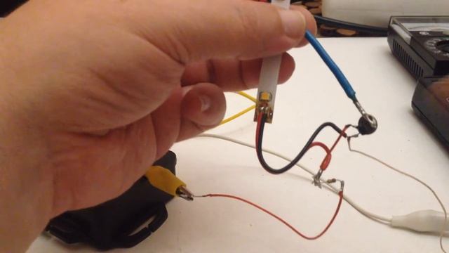 детектор ВЧ (напряжения высокой частоты) для поиска скрытой проводки своими руками смотреть онлайн