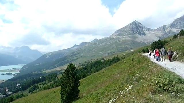 Швейцария, Санкт-Мориц, станция Signal - Switzerland, Saint Moritz, Signal station смотреть онлайн