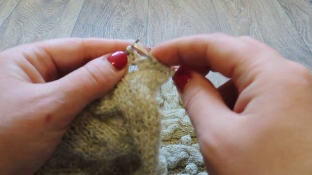 Шапка с косами и шишечками. Вязание спицами.Часть 1. Начало, узор, закрытие макушки(начало). смотреть онлайн