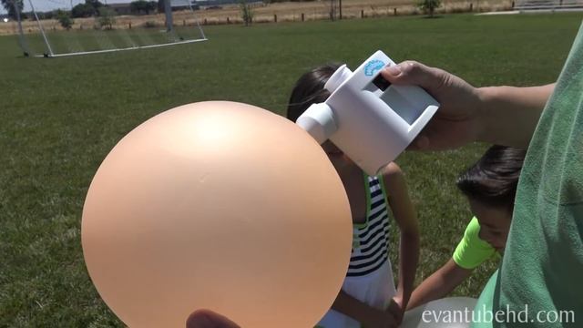 WUBBLE BUBBLE Explosion! POPPING The Ball That Looks Like a Bubble! смотреть онлайн